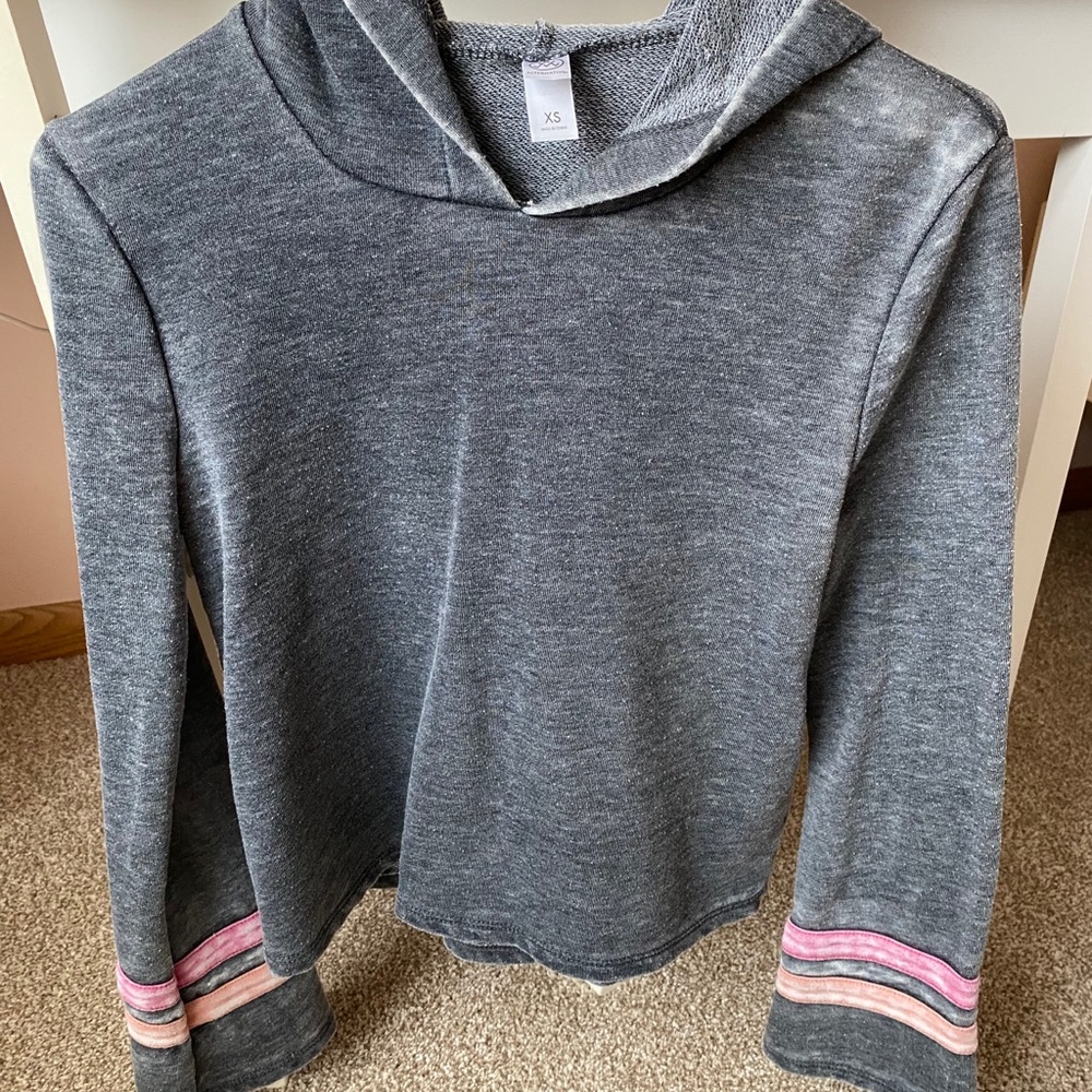 Cropped Hoodie with sleeve details